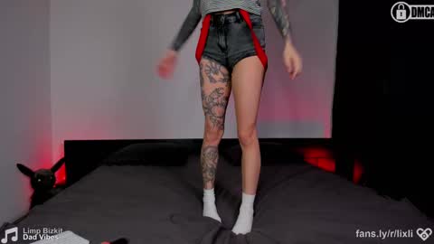 Snapshot of ilxil chatting on February 24, 2025, 9:32 am Li online show from February 24, 2025, 9:32 am