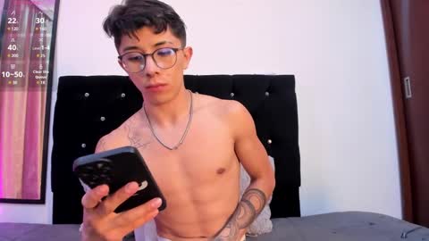 Snapshot of im__thomas chatting on December 11, 2024, 5:21 am IM THOMAS online show from December 11, 2024, 5:21 am