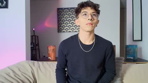 Snapshot of im__thomas chatting on September 9, 2025, 3:28 am IM THOMAS online show from September 9, 2025, 3:28 am