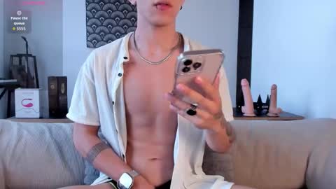 Snapshot of im__thomas chatting on November 13, 2025, 10:08 pm IM THOMAS online show from November 13, 2025, 10:08 pm