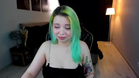 Snapshot of im__youre_sunshine chatting on November 8, 2025, 6:40 pm Roxy online show from November 8, 2025, 6:40 pm