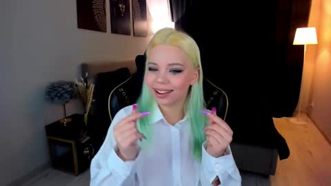 Snapshot of im__youre_sunshine chatting on November 18, 2025, 8:02 pm Roxy online show from November 18, 2025, 8:02 pm