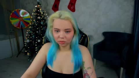 Snapshot of im__youre_sunshine chatting on December 14, 2025, 7:29 pm Roxy online show from December 14, 2025, 7:29 pm