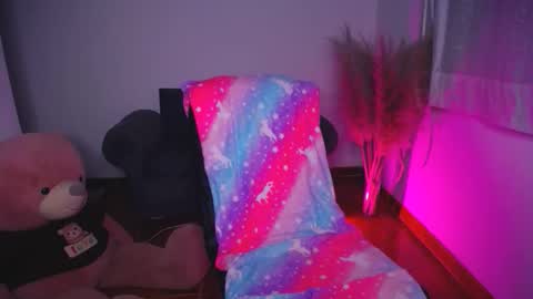 Snapshot of im_alyn chatting on November 4, 2025, 11:15 pm Alyn online show from November 4, 2025, 11:15 pm