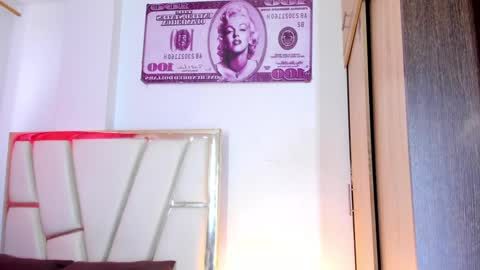 im_brittany_333 online show from February 19, 2025, 5:06 pm