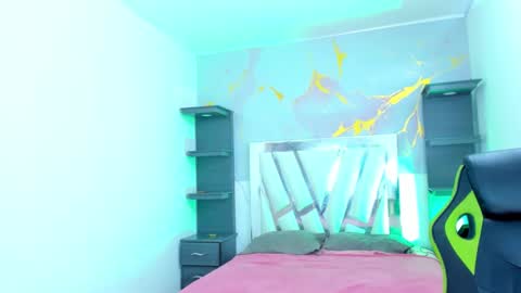 im_brittany_333 online show from February 4, 2026, 1:33 am