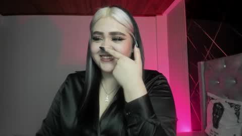 im_bunny__ online show from November 7, 2025, 7:58 pm