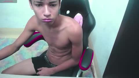 im_david01 online show from October 25, 2025, 1:40 pm