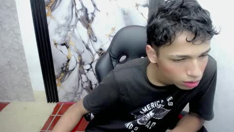 im_david01 online show from December 17, 2025, 12:55 pm