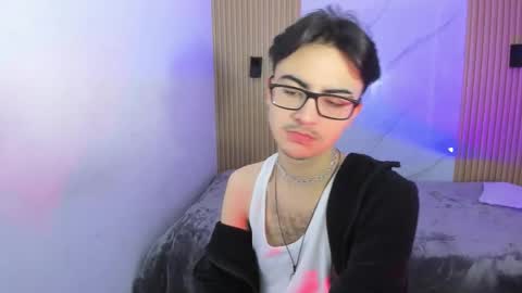 Snapshot of im_dayros chatting on December 18, 2025, 3:56 am dayros online show from December 18, 2025, 3:56 am