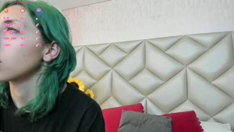  Im Gaia online show from November 11, 2025, 12:05 pm