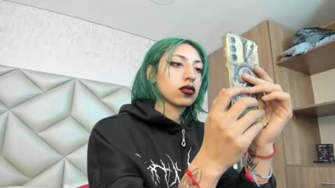  Im Gaia online show from November 24, 2025, 12:16 pm