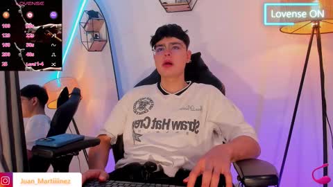 Snapshot of im_juaniito chatting on October 5, 2025, 4:11 am  40 OFF TODAY online show from October 5, 2025, 4:11 am