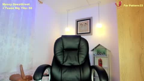 Snapshot of im_karoline chatting on January 26, 2025, 1:52 am Karoline online show from January 26, 2025, 1:52 am