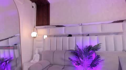 Snapshot of im_kazumi chatting on November 17, 2025, 12:44 pm Kazumi online show from November 17, 2025, 12:44 pm