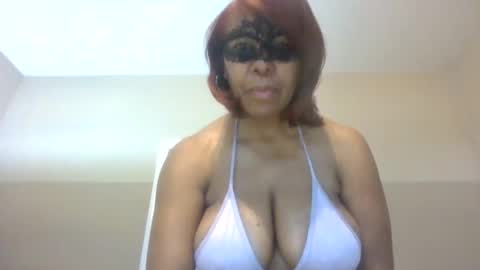 Snapshot of im_laa30z chatting on January 13, 2026, 2:44 pm weet exy Cougar online show from January 13, 2026, 2:44 pm