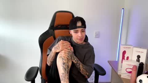 Laia online show from February 1, 2025, 5:58 pm