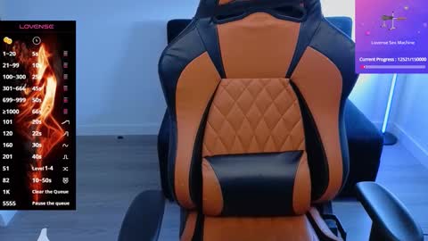 Laia online show from September 9, 2025, 12:48 pm