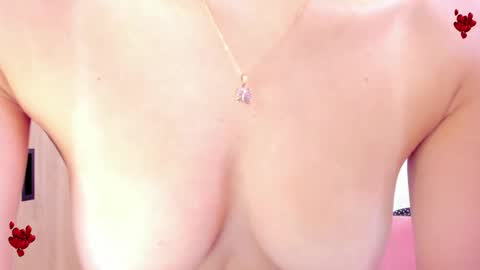 Snapshot of im_lunita chatting on April 12, 2026, 9:31 pm Luna online show from April 12, 2026, 9:31 pm