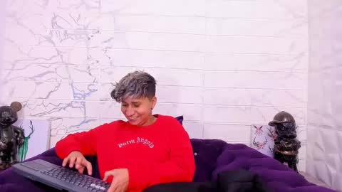 Snapshot of im_milan_rs chatting on February 19, 2025, 9:50 am im_milan_rs online show from February 19, 2025, 9:50 am