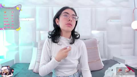 Snapshot of im_molly_angel chatting on November 23, 2025, 1:33 pm Moly online show from November 23, 2025, 1:33 pm