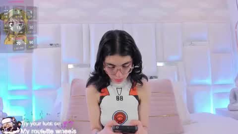 Snapshot of im_molly_angel chatting on March 2, 2026, 8:04 pm Moly online show from March 2, 2026, 8:04 pm