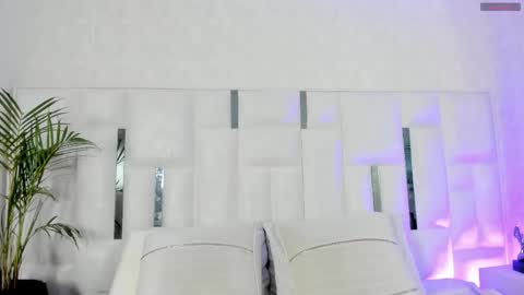 Nika online show from December 18, 2025, 12:44 pm