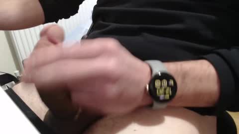 Snapshot of im_rault chatting on December 9, 2024, 12:19 pm Raul online show from December 9, 2024, 12:19 pm