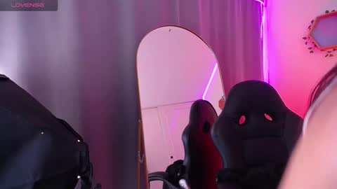 Jade Rosse online show from October 3, 2025, 7:22 pm