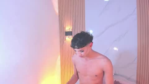 im_sebaslopez online show from May 12, 2026, 11:35 pm