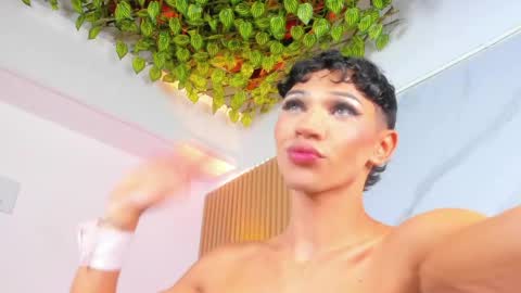 im_sebaslopez online show from May 16, 2026, 12:51 am