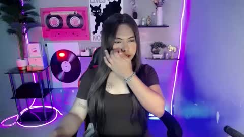 Snapshot of im_ur_girl_demure chatting on April 10, 2026, 2:39 am kyline online show from April 10, 2026, 2:39 am