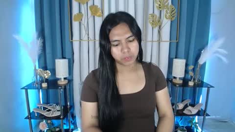 Snapshot of im_ur_girl_demure chatting on April 13, 2026, 8:25 pm kyline online show from April 13, 2026, 8:25 pm
