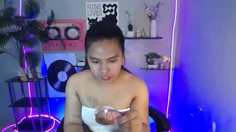 Snapshot of im_ur_girl_demure chatting on April 29, 2026, 5:06 pm kyline online show from April 29, 2026, 5:06 pm