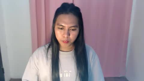 Snapshot of im_ur_girl_demure chatting on May 5, 2026, 2:47 pm kyline online show from May 5, 2026, 2:47 pm