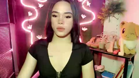 Snapshot of im_urlovergirlxxx chatting on November 10, 2025, 8:35 am Hii love online show from November 10, 2025, 8:35 am