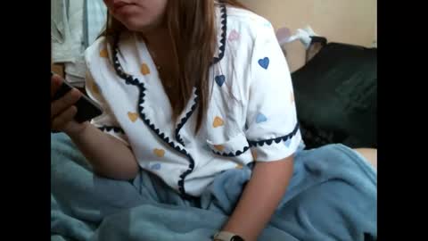 Snapshot of im_your_secret chatting on November 3, 2025, 6:14 am im_your_secret online show from November 3, 2025, 6:14 am