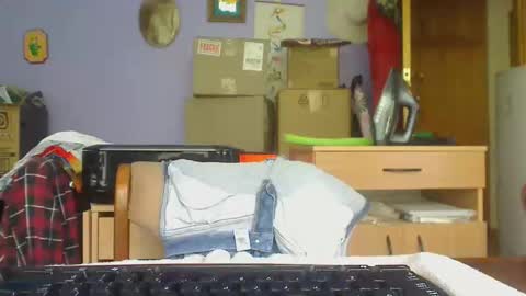 Snapshot of imaussiechris chatting on November 17, 2025, 3:45 am Aussie Guy online show from November 17, 2025, 3:45 am