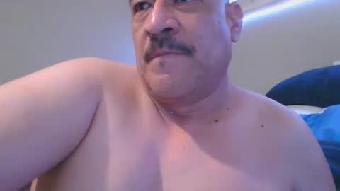 Snapshot of imbackmandosuknw chatting on March 11, 2025, 3:02 pm imbackmandosuknw online show from March 11, 2025, 3:02 pm