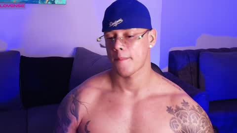 Snapshot of imconor chatting on May 16, 2026, 12:07 am imconor online show from May 16, 2026, 12:07 am