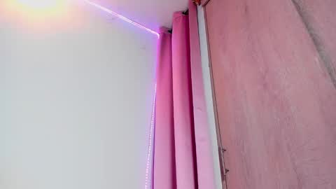 Snapshot of imdayaadams chatting on December 22, 2024, 9:55 am Dayana online show from December 22, 2024, 9:55 am