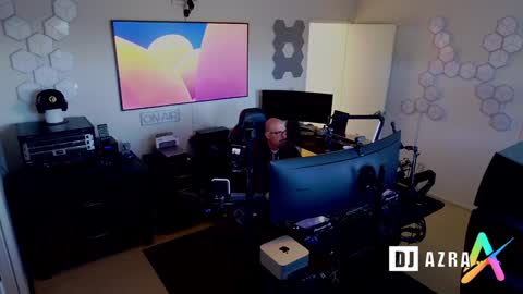 Snapshot of imdjazra chatting on February 5, 2025, 4:03 pm DJ Azra online show from February 5, 2025, 4:03 pm