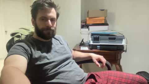 imightgetnaked online show from April 21, 2026, 3:57 am