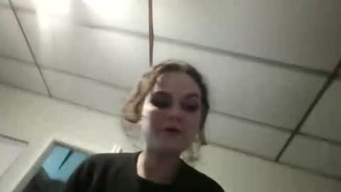 Snapshot of imjenblaze chatting on February 1, 2026, 10:41 pm JEN BLAZE online show from February 1, 2026, 10:41 pm