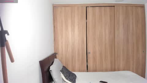 Jero online show from June 4, 2026, 4:18 am