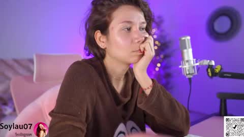 imjess_ online show from November 12, 2025, 4:35 am