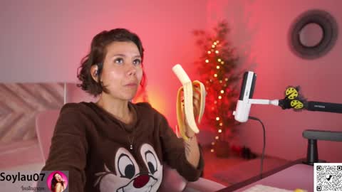 imjess_ online show from November 15, 2025, 4:21 am