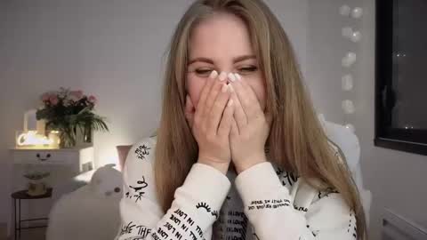 ImKeira online show from March 1, 2025, 8:53 pm