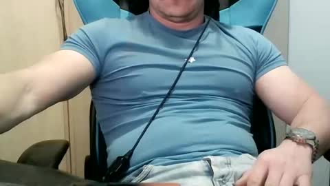 imlovesexmachine69 online show from April 29, 2026, 8:26 pm