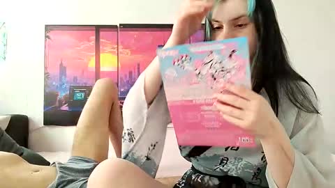 Sam and Jen online show from September 25, 2025, 9:13 am